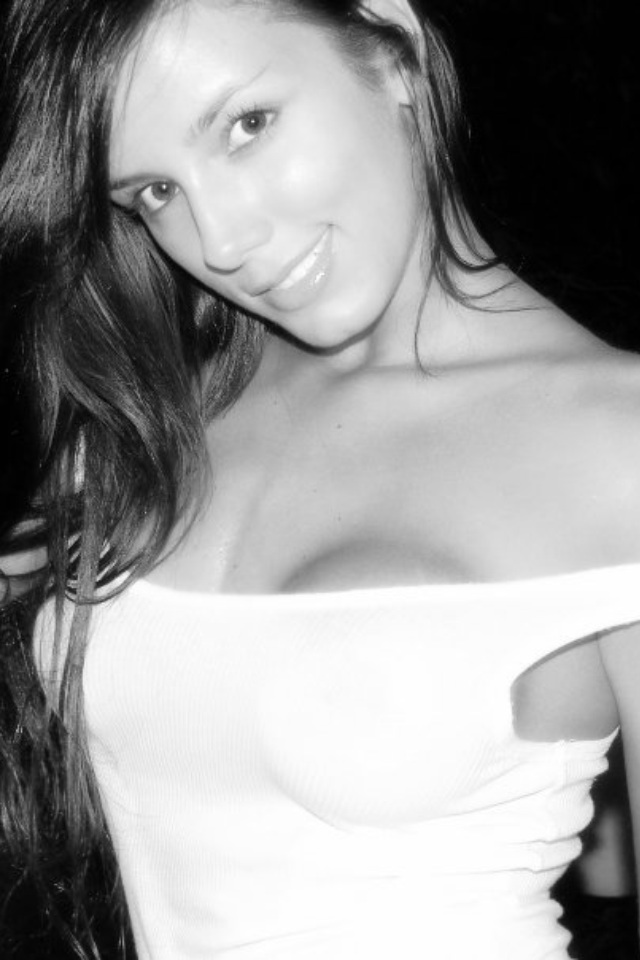 Female model photo shoot of Marcela Alzate