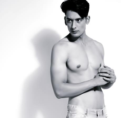 Male model photo shoot of Sachin Yadav