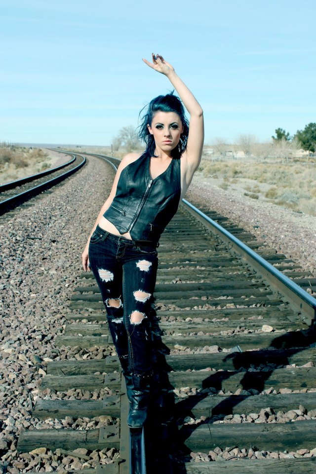 Female model photo shoot of AliciaBray in Lucern Valley