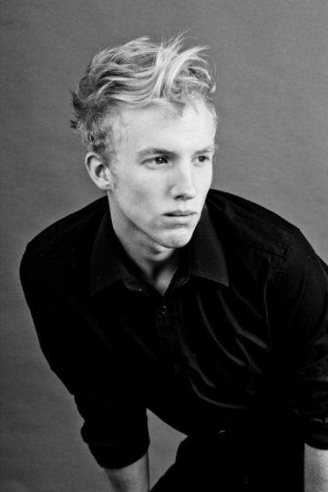 Male model photo shoot of Adam Tench