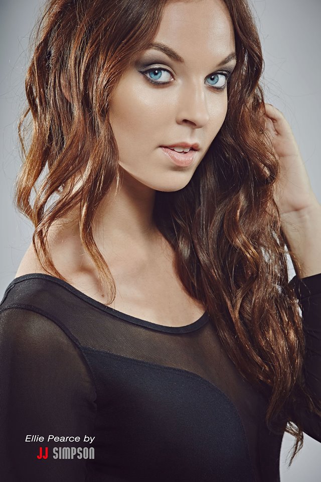 Female model photo shoot of Ellie Pearce