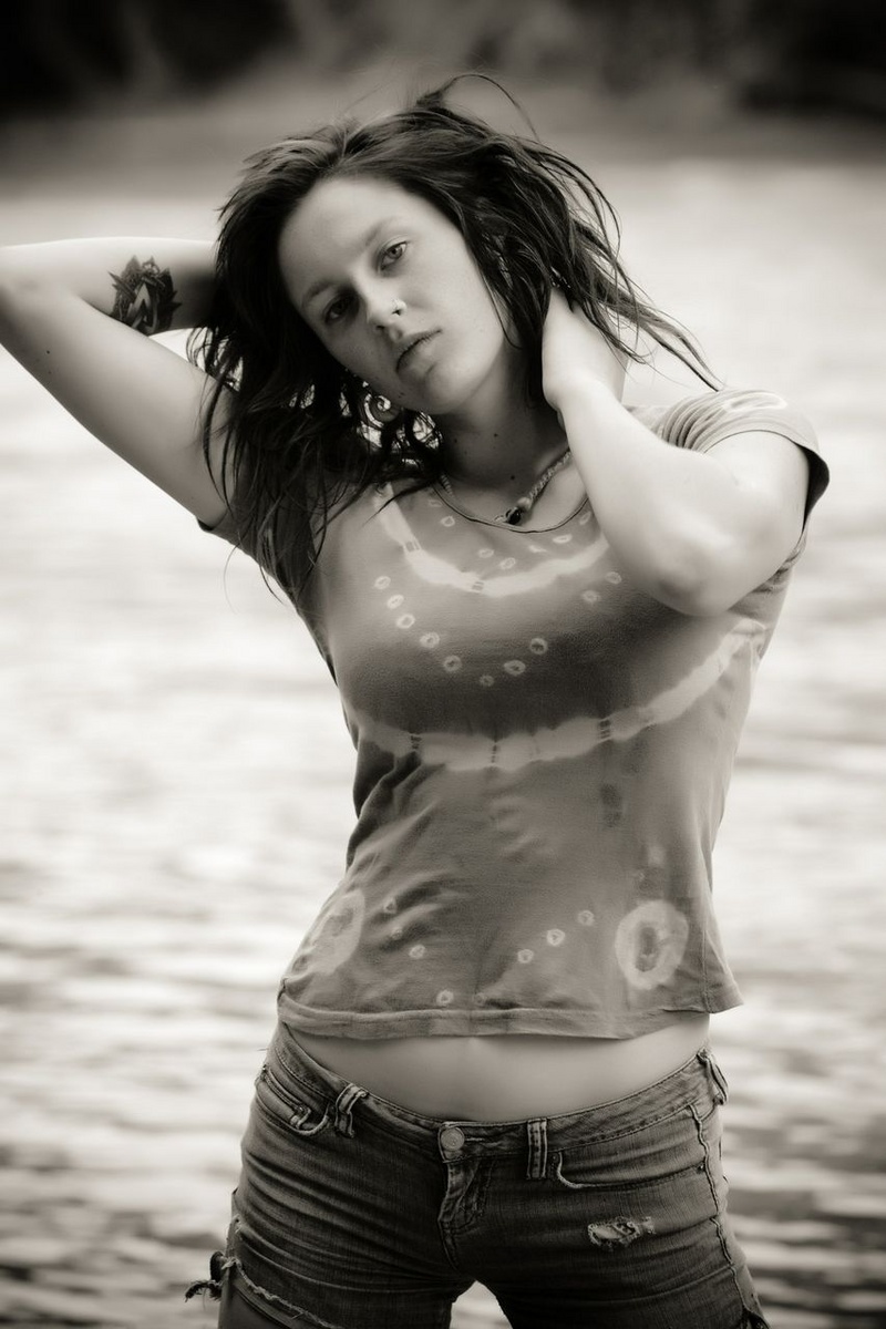 Female model photo shoot of Alena Bardey