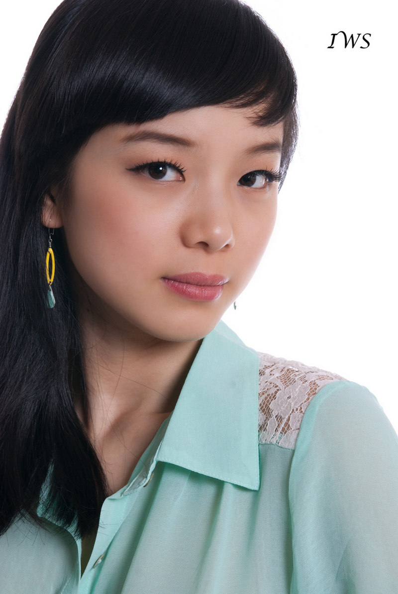 Female model photo shoot of Sirui Liu