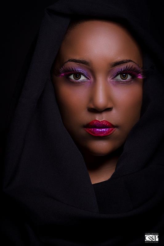 0 model photo shoot of SRLUX Makeup Artisry