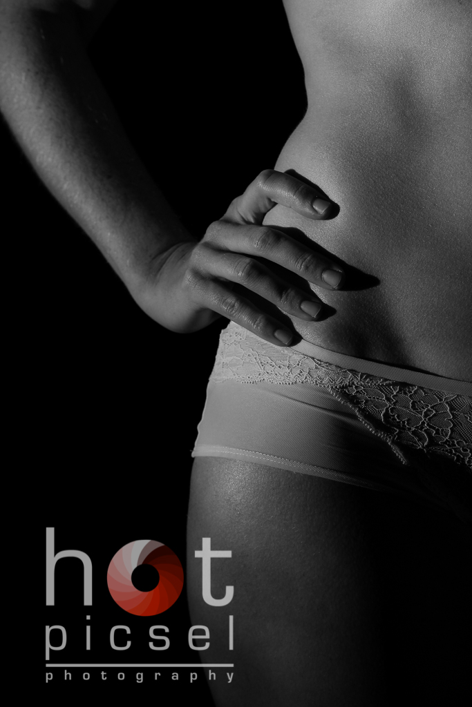 Male model photo shoot of Hot Picsel Photography
