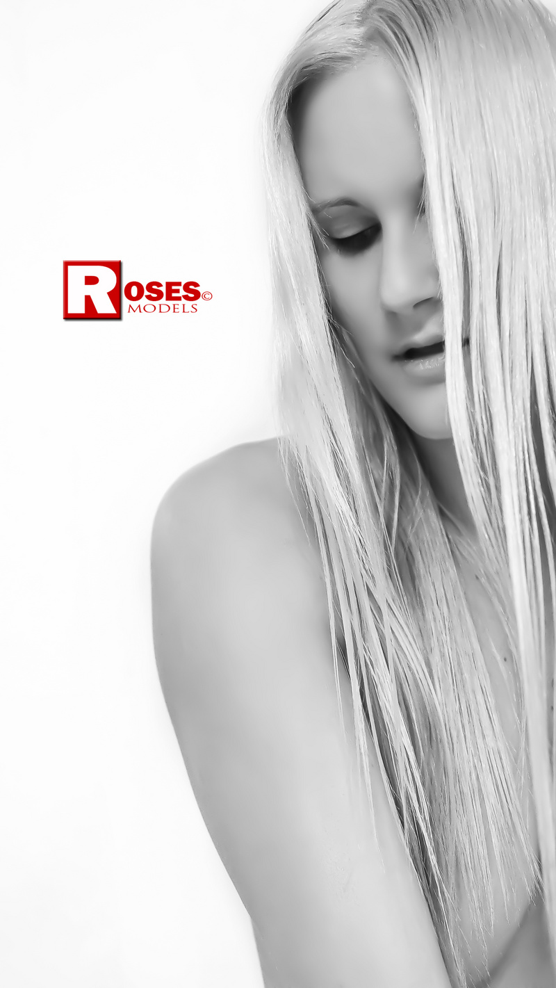 Female model photo shoot of Aline Actress Athlete by ROSESMODELS in Sacramento