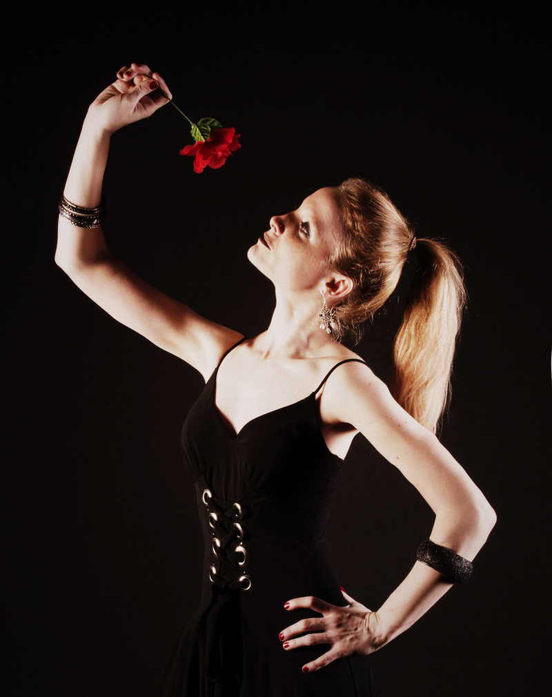 Female model photo shoot of Emily Emogene by Anya Mlecko