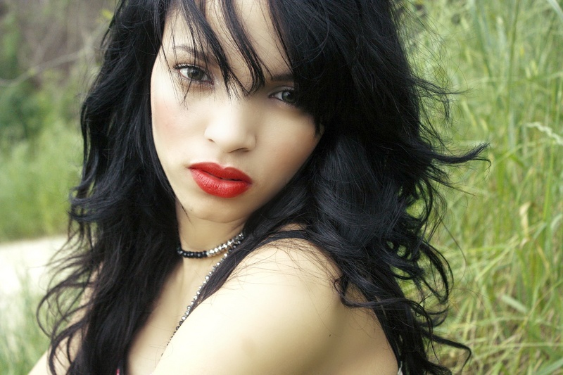 Female model photo shoot of shovana thulung