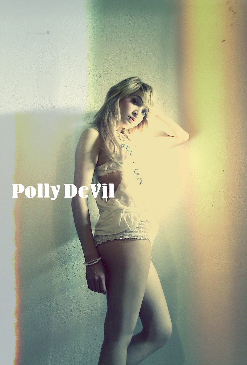 Female model photo shoot of polly DeVil in Los Angeles