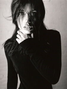 Female model photo shoot of Kell Bells