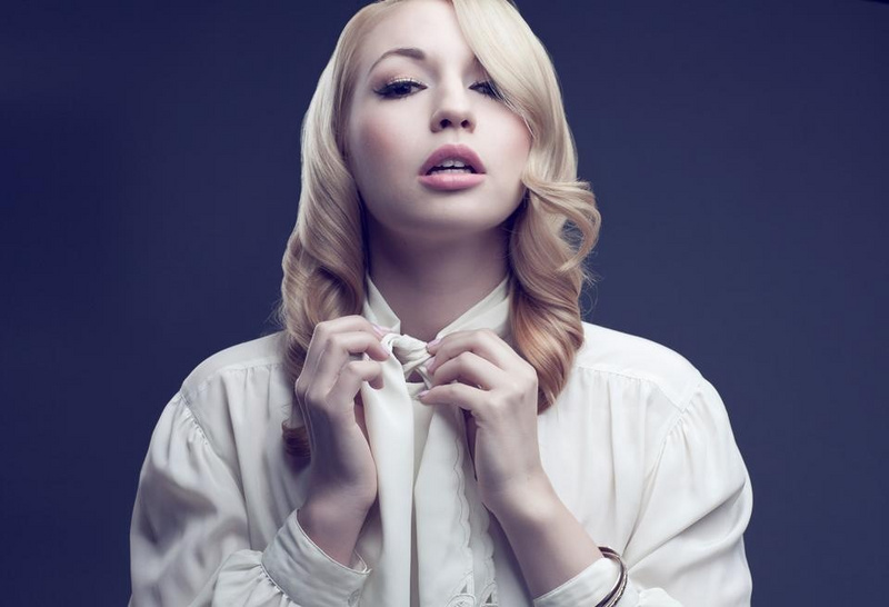 Female model photo shoot of Samantha Ploskonka
