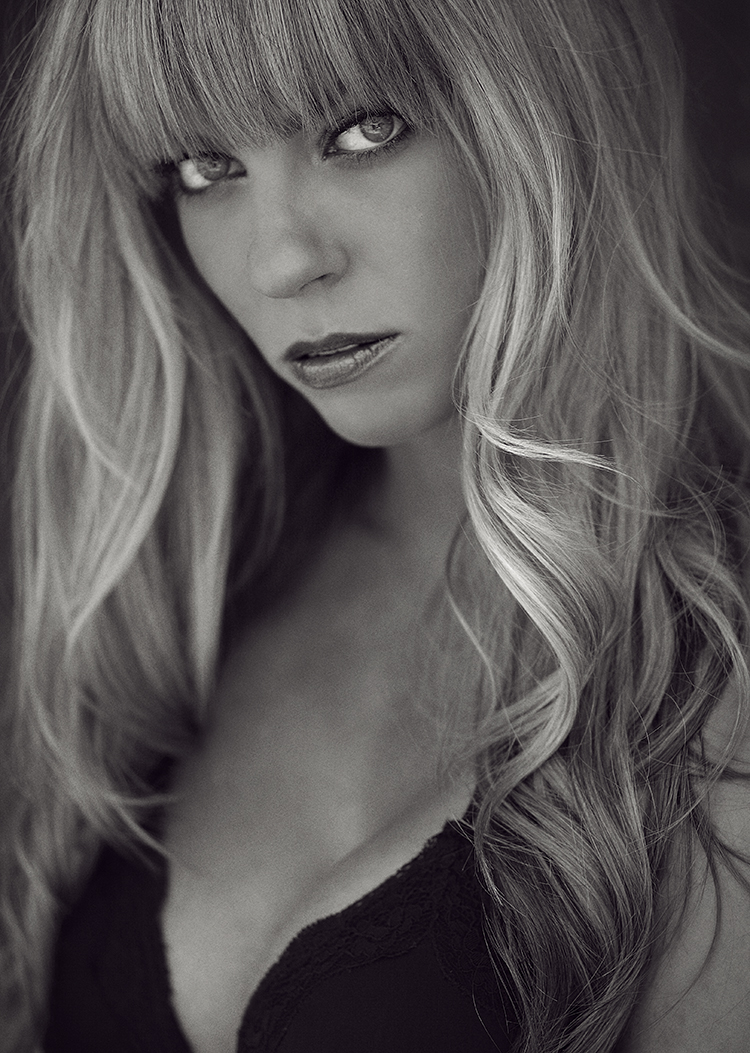Female model photo shoot of Jenn Shull