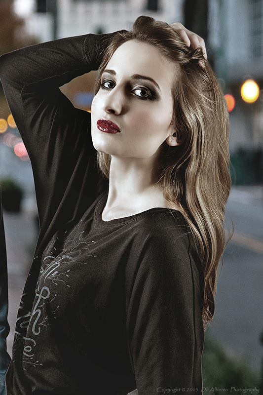 Female model photo shoot of JessicaBenson