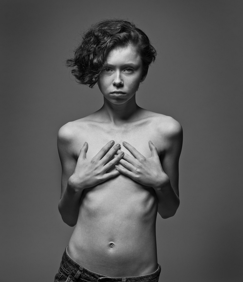 Female model photo shoot of Eve Watson by Les Johnstone