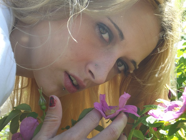 Female model photo shoot of MadSyn Luv