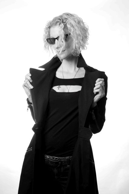 Female model photo shoot of Sienna Arnold