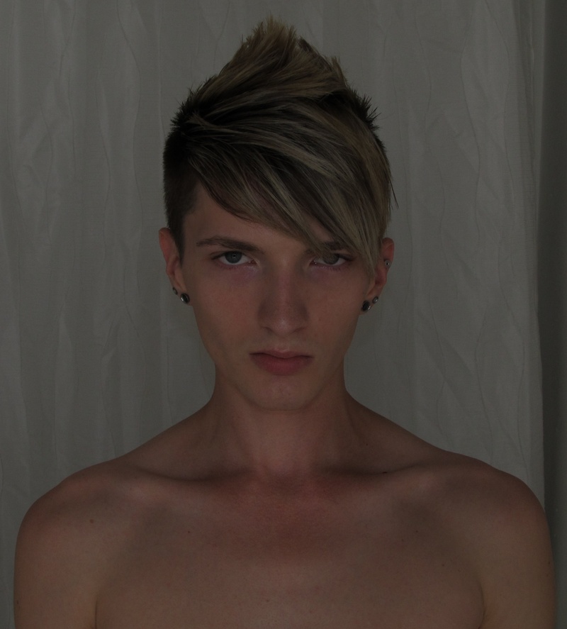 Male model photo shoot of Matthew Tye