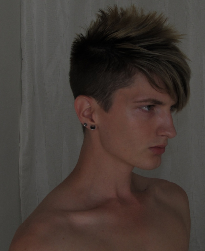 Male model photo shoot of Matthew Tye