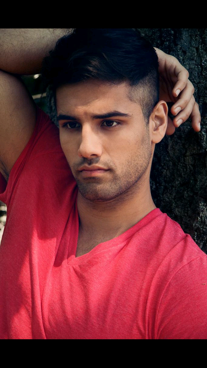 Male model photo shoot of Ratib Shewa