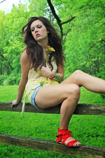 Female model photo shoot of Rebecca_Hunter