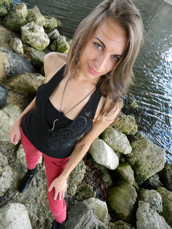 Female model photo shoot of Jada Bass in Riverside Bridge