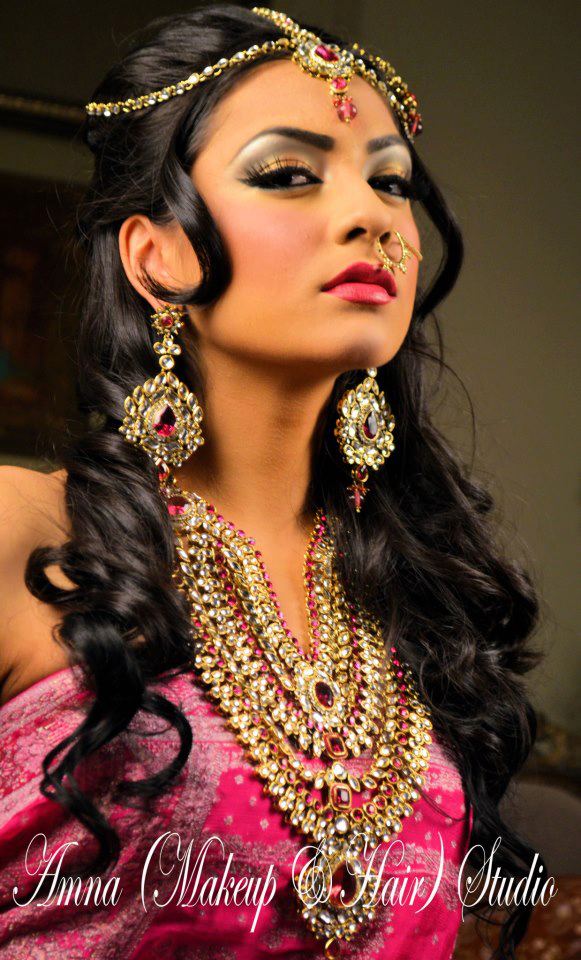 Female model photo shoot of MonsoonSondhi