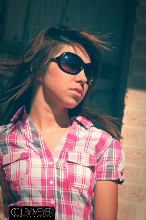 Female model photo shoot of Lorena Jaleen