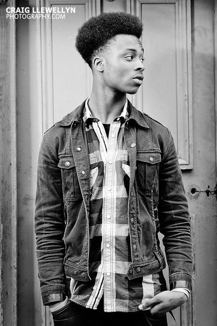Male model photo shoot of Jonathan Akiboye