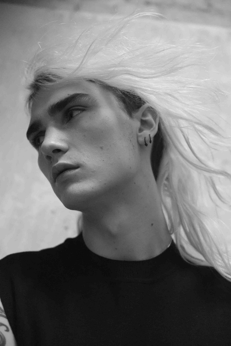 Male model photo shoot of sebastiano pavia in Paris
