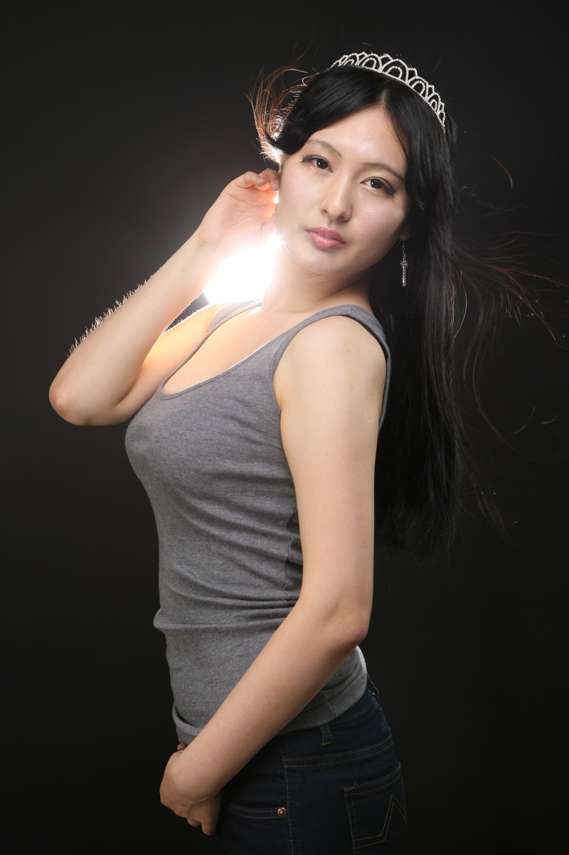 Female model photo shoot of Ariel Kim