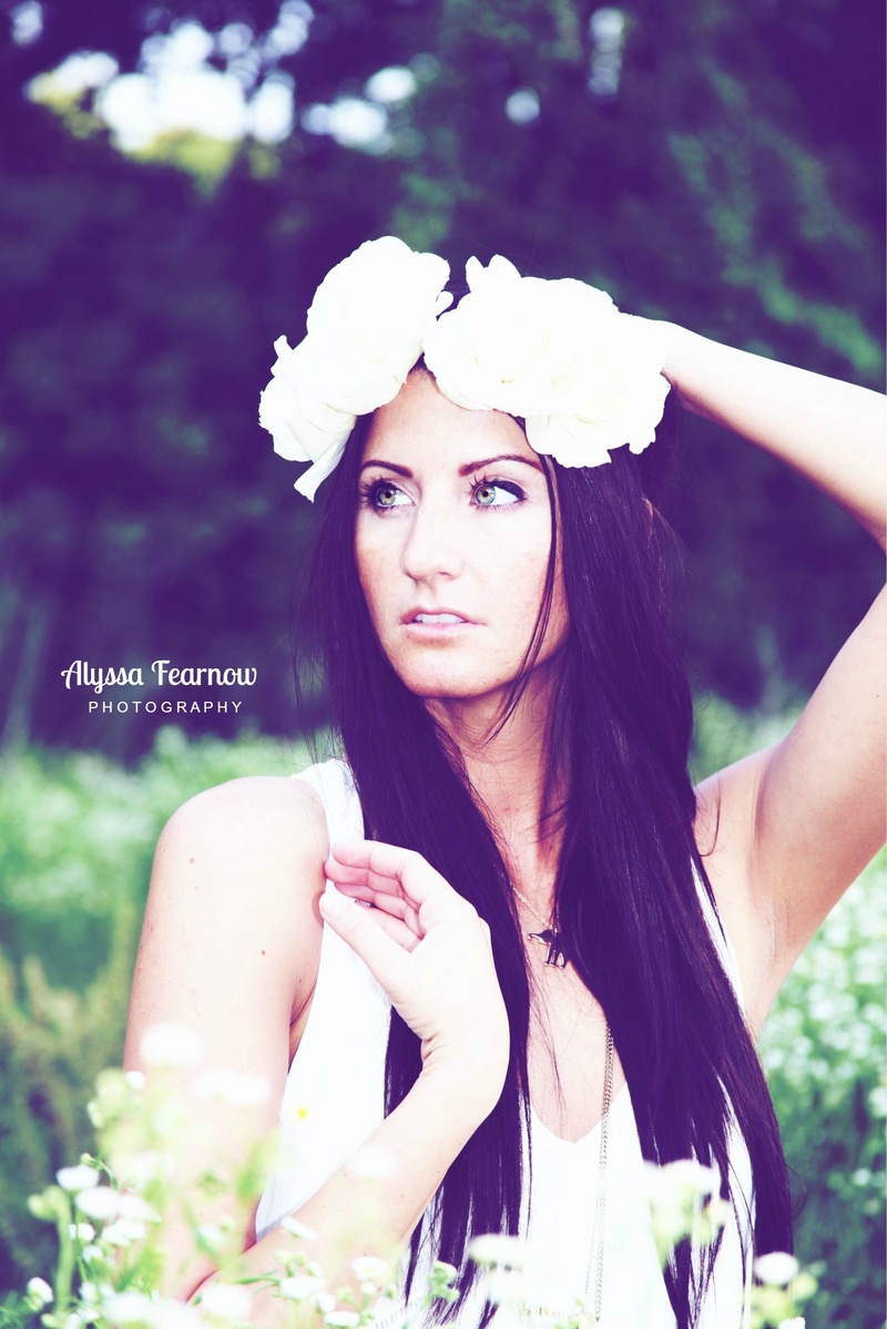 Female model photo shoot of Alyssa Fearnow
