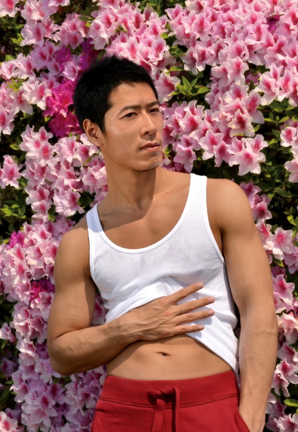 Male model photo shoot of SHOH in Taipei