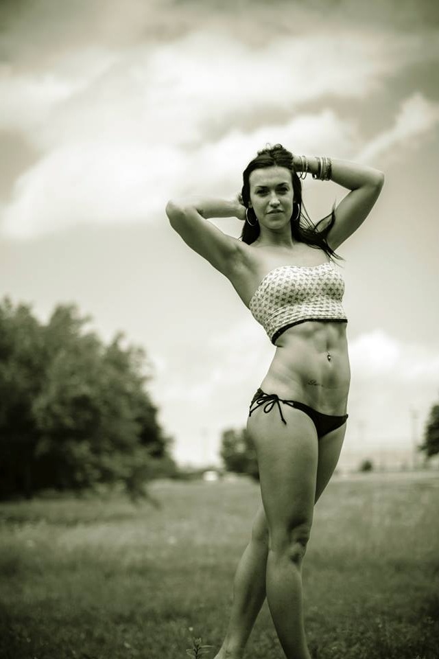 Female model photo shoot of Savannah Wild