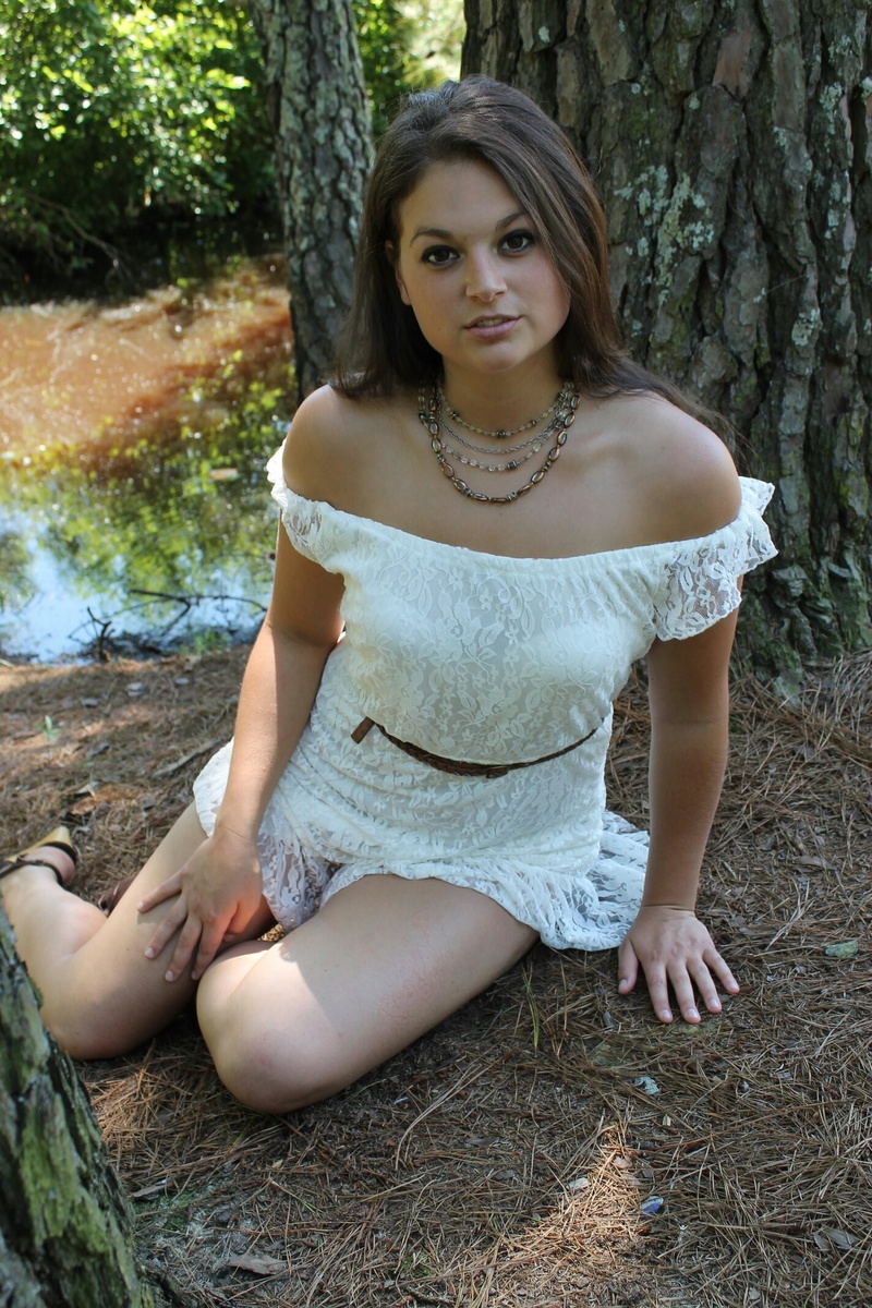 Female model photo shoot of Virginia92