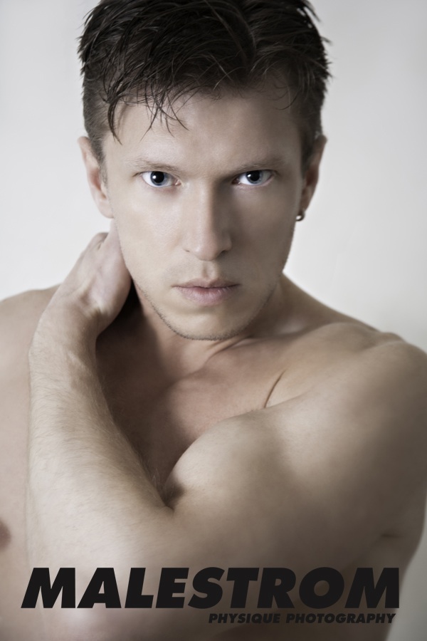 Male model photo shoot of Oleg22