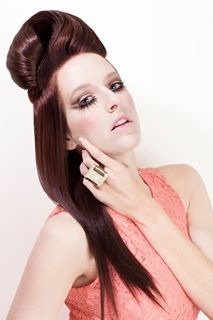 Female model photo shoot of Tanya Wright