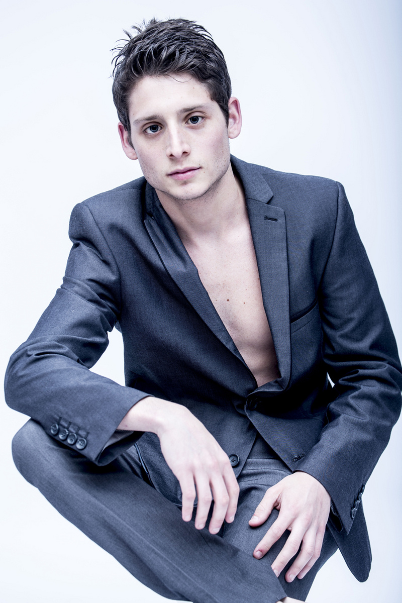 Male model photo shoot of Renato Pires in London