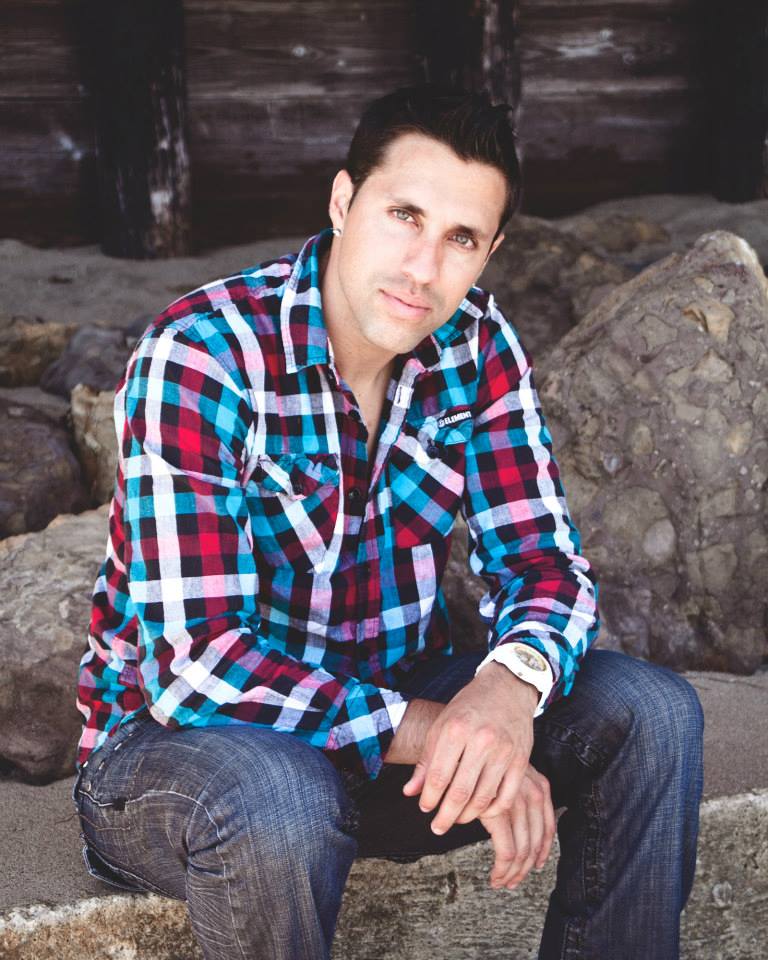 Male model photo shoot of Jeff Ruiz in Malibu