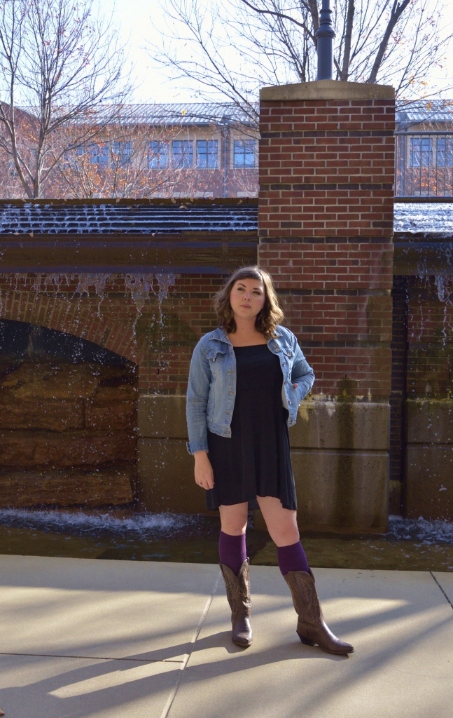 Female model photo shoot of Shutter Clicks  in Sprint Campus, Overland park Ks