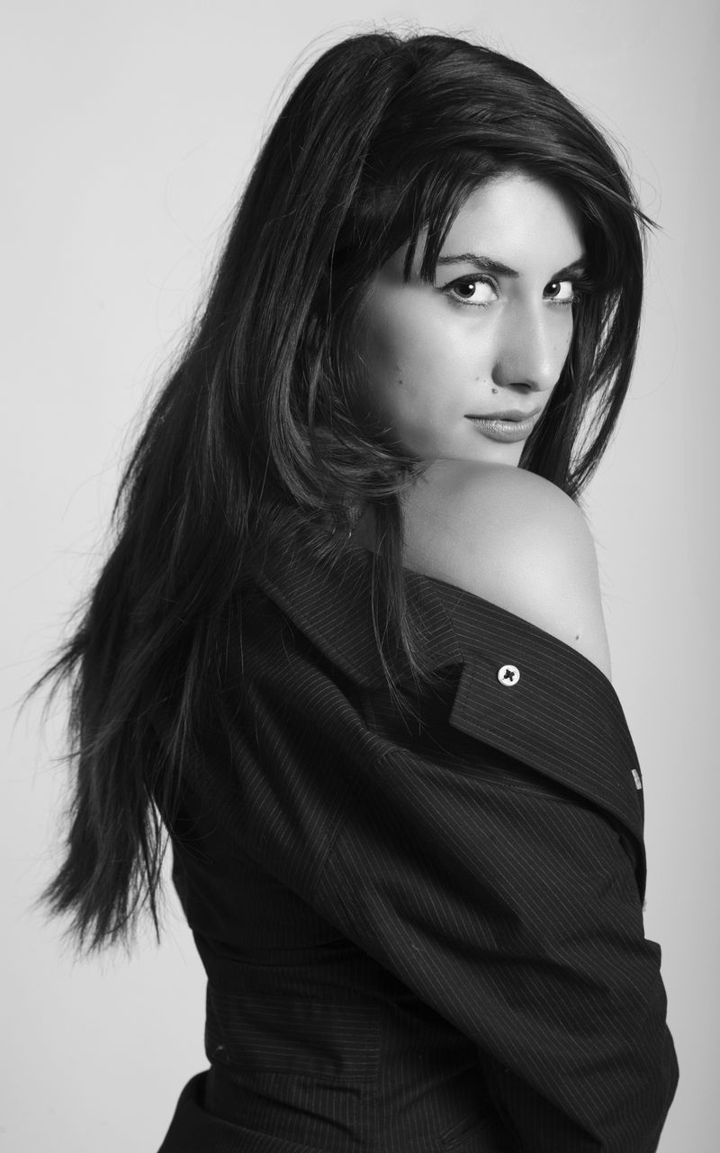 Female model photo shoot of Ekaterina Moysov