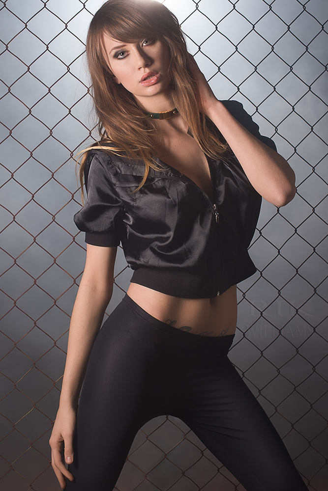 Female model photo shoot of Erica-rose by Rik Williams