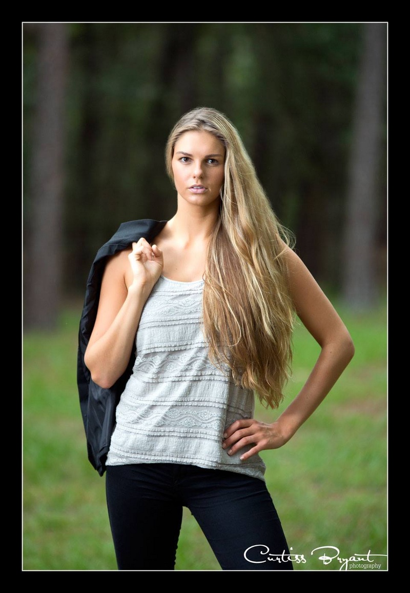 Female model photo shoot of Kirstin Czernek