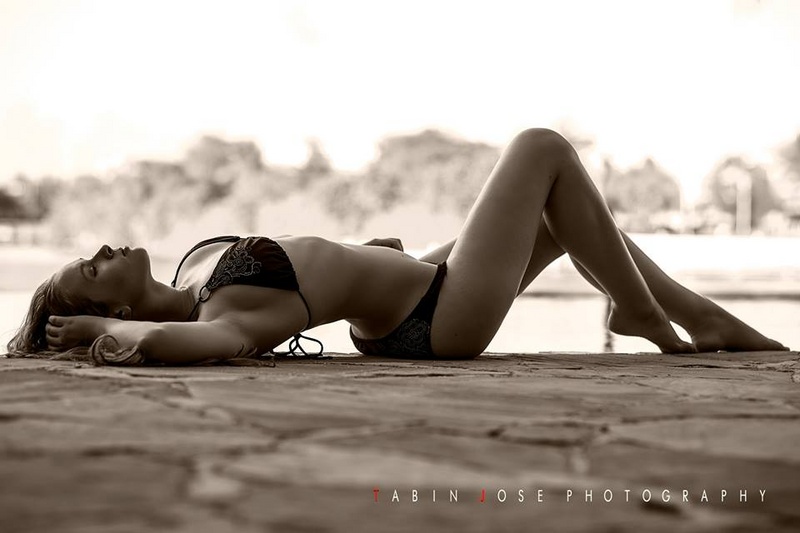 Female model photo shoot of Alexandra Pelanne
