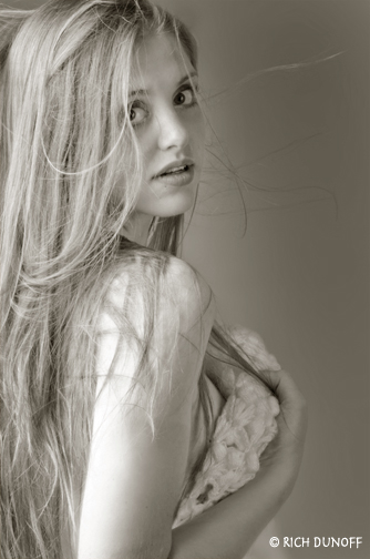 Female model photo shoot of Heather Hoz