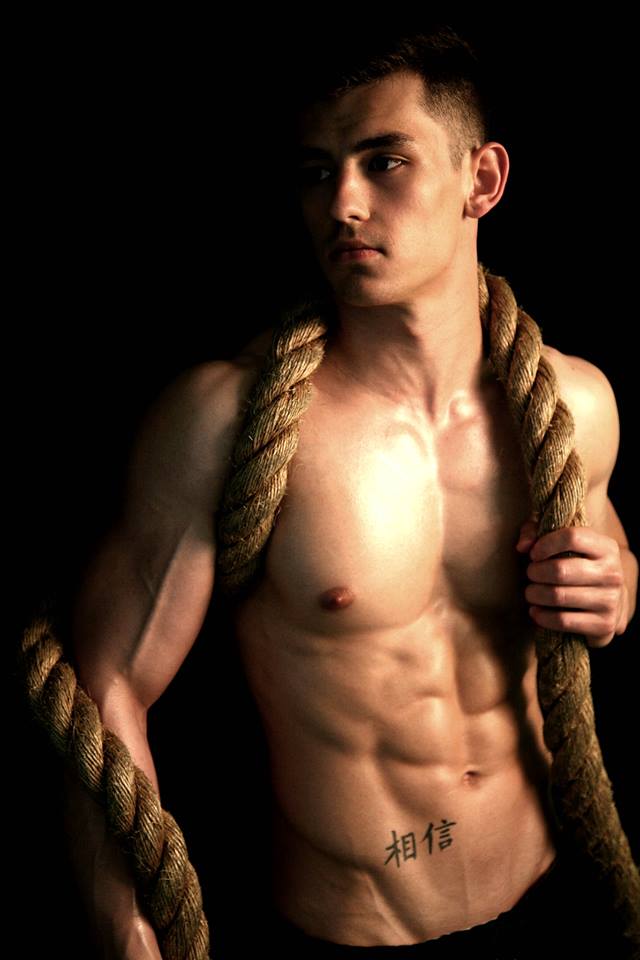Male model photo shoot of Luke Wilson1