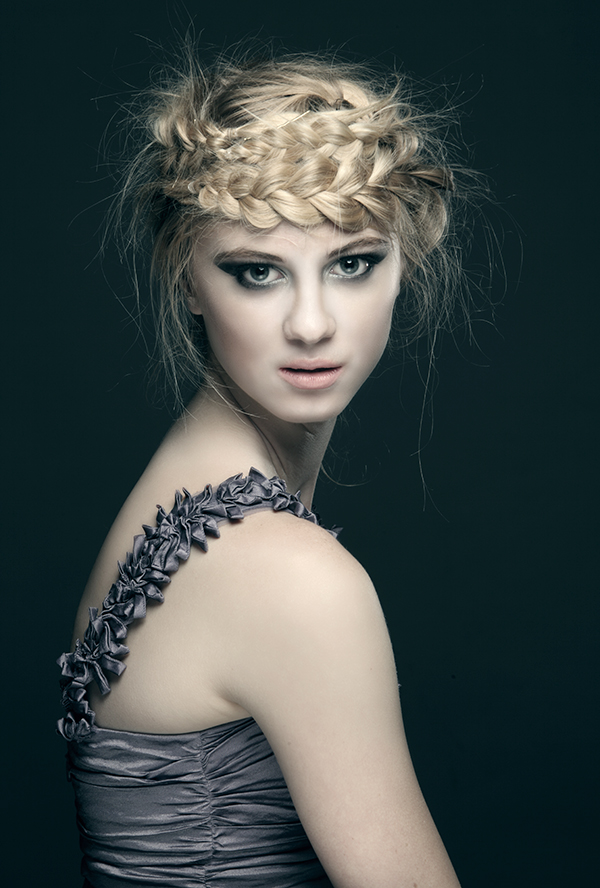 Female model photo shoot of Emerald  Phoenix Makeup and Morgan Murphy by A  L  V  I  A  R