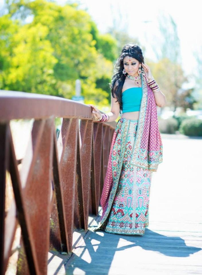 Female model photo shoot of isha prakash
