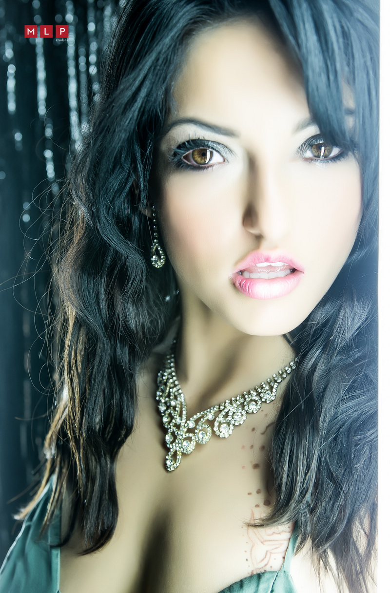 Female model photo shoot of Victoria Gomez in Scottsdale AZ, makeup by Victoria Frausto