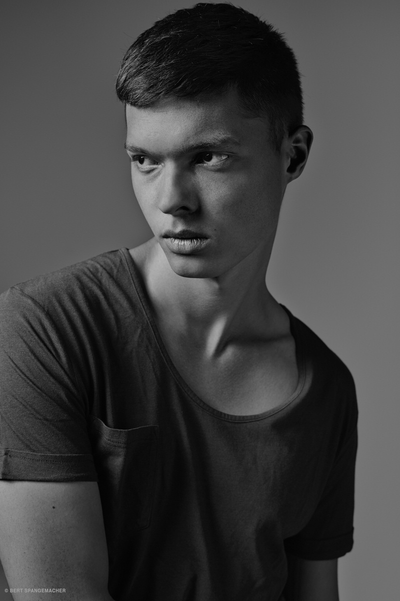 Male model photo shoot of pault by bert spangemacher in Berlin