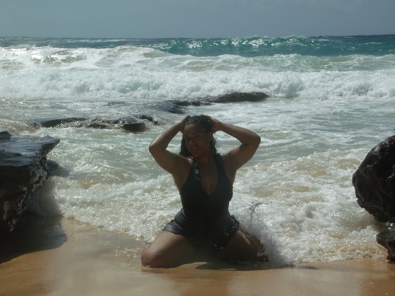 Female model photo shoot of Leeona Lewis in Sandy Beach Park